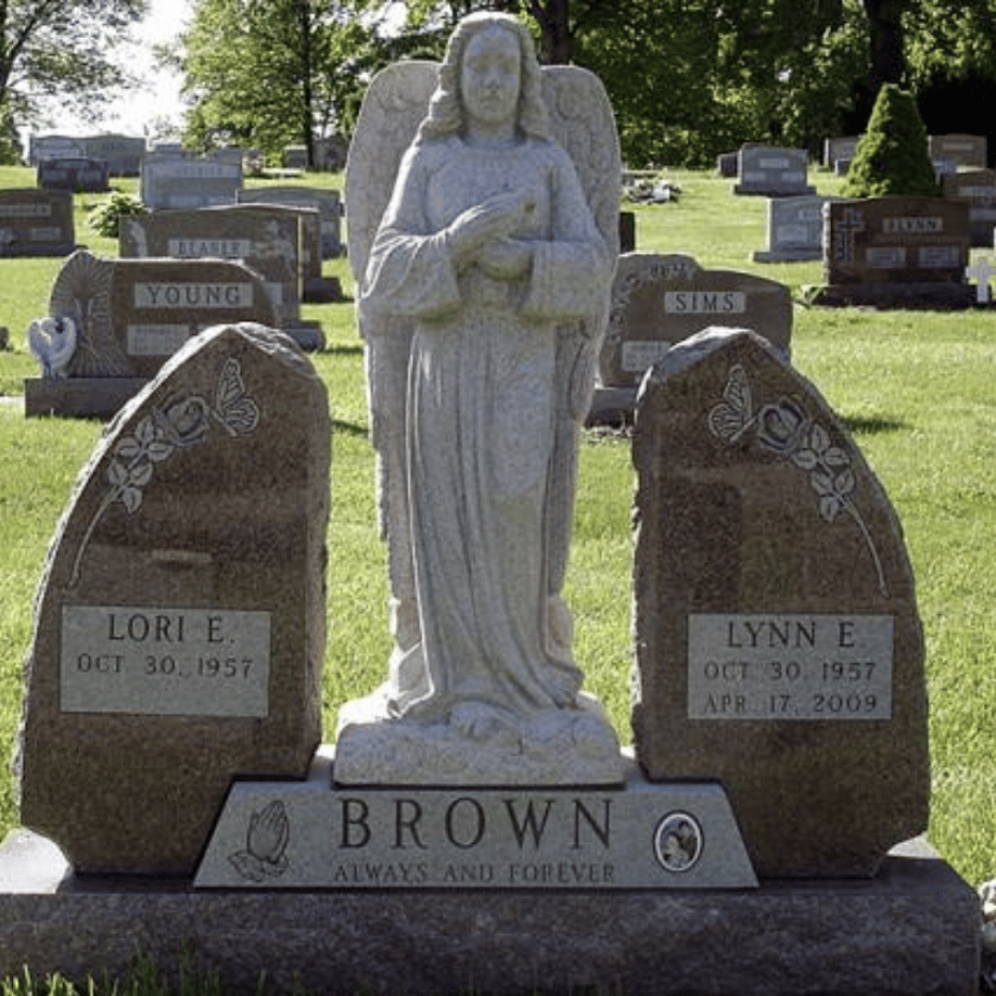 Memorial statue for a family