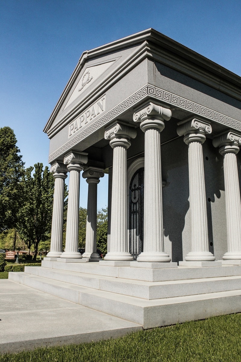 Large Garden, Outdoor/Sepulcher, multi-crypt family mausoleum with multiple columns